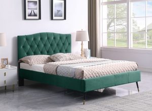Freya 4'6" Bed Green Velvet Fabric WB